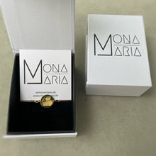 Load image into Gallery viewer, MONA MARIA BRACELET WITH PHOTO IN GOLD
